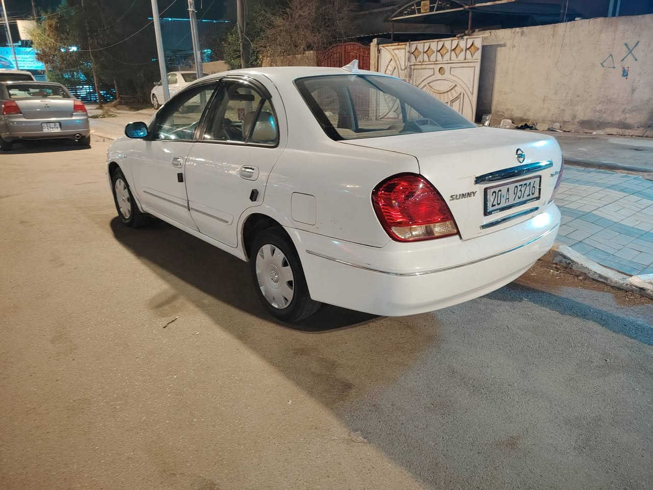 نيسان سني موديل 2007 محرك 1800كير عادي تبريد مكفولات بيه صبغ بنيد وجاملغ السعر 65،مكان بغداد ***********
