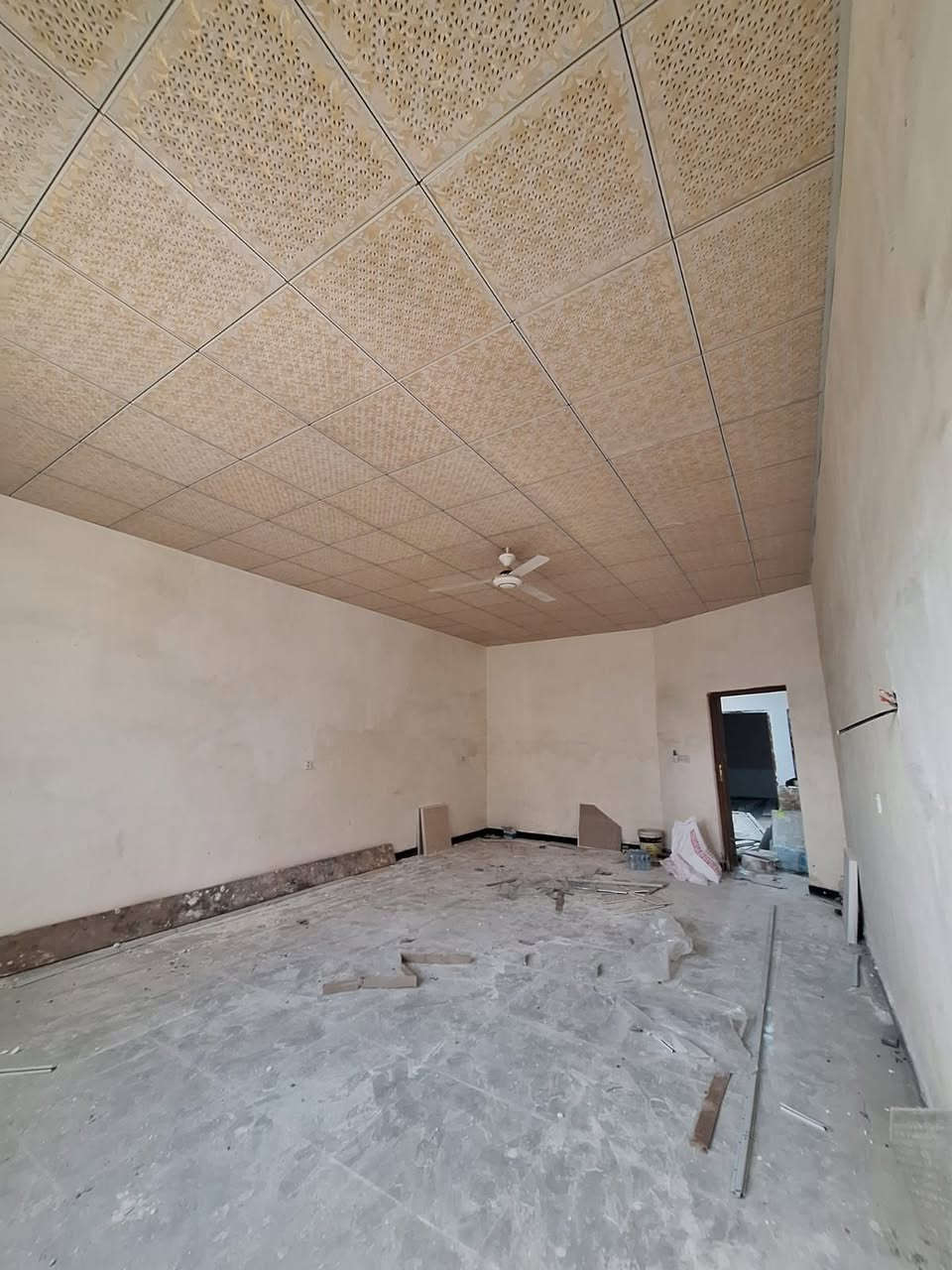 خلفه سقف ثانوي درجه اولى بسقوف وضمان المتر بالفين اخذه مكاني البصره جميع مناطق ***********
