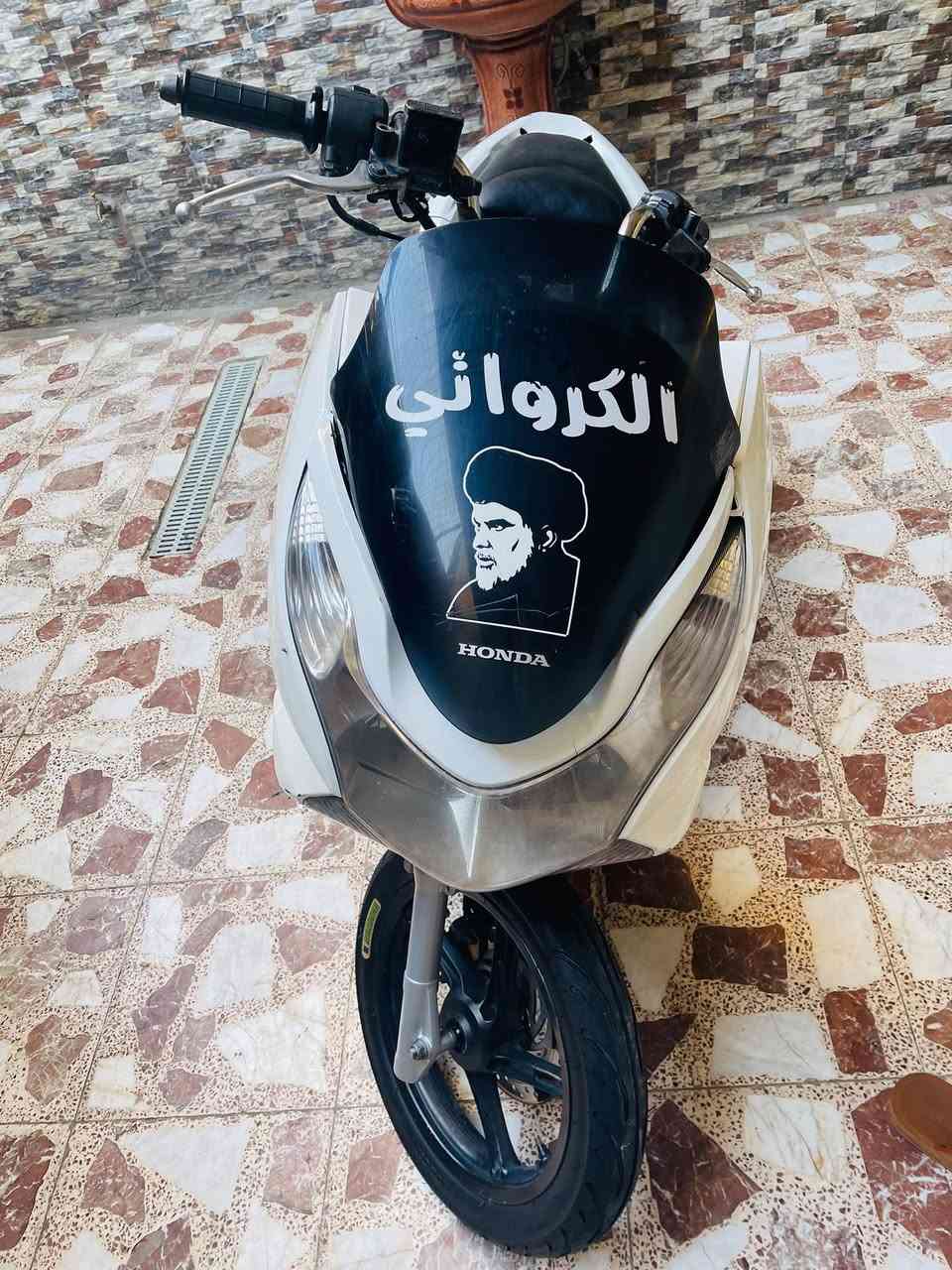 سلام عليكم pcx للبيع دراجه كفرات اشوي تعبانه الدراجه تيارات صار أسبوع من شادهن اثنين حساس استان شغال الدراجه حلوه بس عوزها اشوي ملاحضات الرقم ***********
