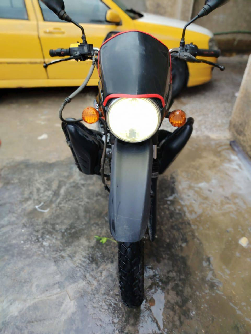 السلام عليكم دراجه بوكسر موديل 2021 شهر 11 شكل 2022 دراجه مكفوله من محرك شاصي كهربائيات دراجه خير من الله مجفته تجفيت جديد اجزاء المحرك كلهه مبدله كلفني 525000 ما عفت شي ما بدلته جديد يم بوكسر زيونه ضمان مدى الحياه على الغراض تحويل مباشر ثاني يوم ارقام انكليزيه طالعه بس تستلمهه سنويتهه لل28 عداد الكتروني الدراجه تشغل و تطلع وين ما تريد بس دبلاتهه شويه تعبانات يرادلهن تجفيت ب30 الف الباقي خير من الله 

السعر مليونين و ربع (2.250.000)و بيهه مجال
مكاني بغداد شهداء العبيدي
واتساب/***********
