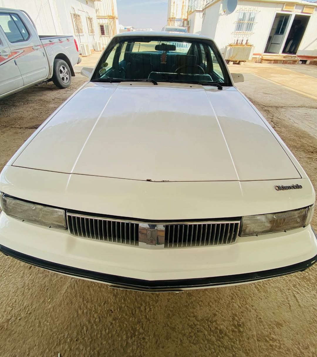 لسلام عليكم 🫡
اولـدز موديل 1990 كلشي بلادي شركة ماشية 200 الف 
صبغ فقط جنطه ونص القمارة لجمالية لا خياس لا ضربة سياره تحفـة محرك لاتبخير ولا تنقيص شرط الأوفر ع 80 يعد شلعته تشك الگاع كلشي بيه مكفول على وضع شركة يعني بلادي من امه 🫰😌 .. تايرات تخم جديد  دبل فيت بم غرفتها جديده جديده 💯💯%كهربائيات كلها شغال ابواب سنتر لوك + ســويج 🔑 العدد (2)،،،،اناره اشاير دبل اشاره كلها شغال  السياره بلاد يعني  مابيها اي نقص تدفئة وتبريد ثلج ❄️  وبالعافيه على ياخذه وتكون من نصيبه مكان السياره واســط السعر  ما كتبتة لان اكو من يكسر برزق وحلال العالم لذلك سياره تحفه تختلف عن موجود بسوك سيارة بلادية وبسعر مناسب  متوفر واتس بيع مستعجل أتصل وتدلل🤝 -***********
