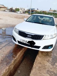 اوبتمه 2009 البيع السعر 110 وتفاصيل السيارة يتصل 07812485853