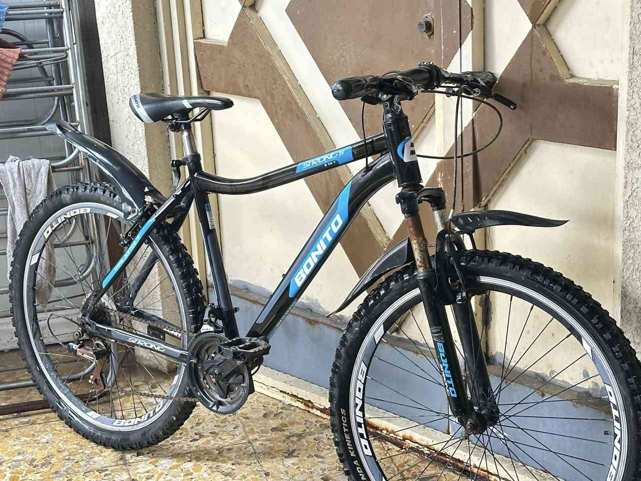 السلام عليكم بايسكل مستعمل مع بم هواء هدية البايسكل من وكالة اصلي بدالة اصلية السعر 80 الف وبي مجال العنوان البصرة-القبلة-حي المهندسين
رقم التلفون ***********
