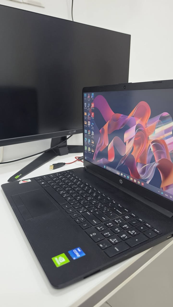 سلام عليكم
لابتوب HP للبيع
معالج Intel Core i5-1135G7 (الجيل 11)
رام 12GB DDR4
SSD 512GB
كرت شاشة NVIDIA 2GB
Windows 11 Pro
شاشة 15.6 إنش

هارد ساندسك 
السعة: 2 تيرابايت (2000GB)
نوع التخزين: SSD   
سرعة القراءة: تصل إلى 800 MBالسعة: 2 تيرابايت (2000

الشاشة مكتوب مواصفاتها في المنشور 

للستسفار اتصل او واتساب 
***********
