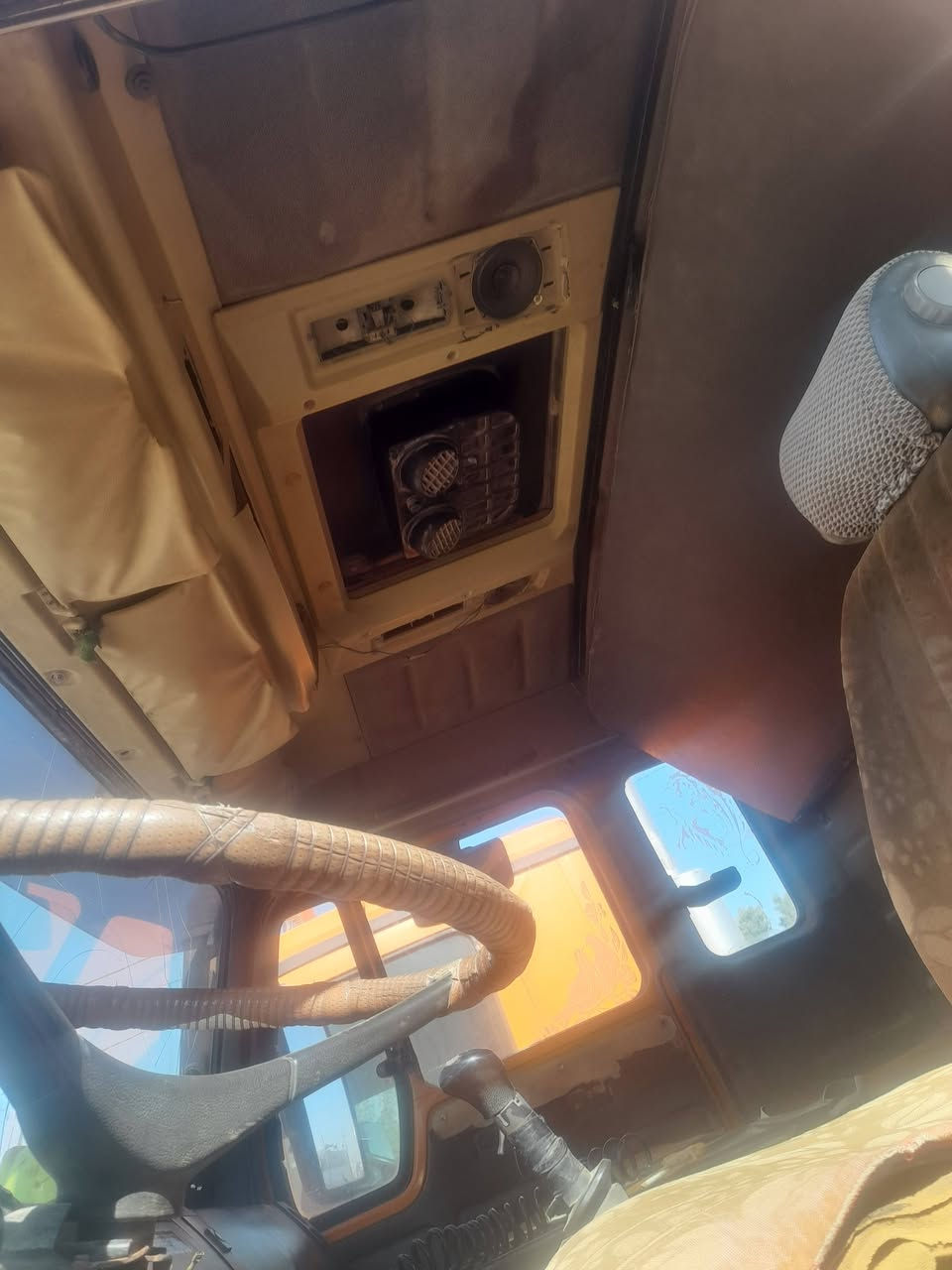 ياالله السلام عليكم ورحمة الله وبركاته مكلف بنشر بتره موديل 82 شاصي مكفول من الفطر وصبغ مكينه 10محسن لاصرف ولابخار كير 160 مجموعة جيف رقم نجف ألماني مداور مباشر تخم تاير بدي جديد مكان بابل الحله معرض أبوعمار المعموري أستفسار على رقم الهاتف غير متواجد على الفيس *********** السعر 3 ونص وبيه مجال
