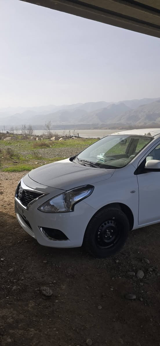 السلام عليكم نيسان صني هندي ماشيه 3000 مكفوله كفاله عامه باسم شركة باركود الرقم ع شركة مجاني السعر 130الرقم ***********\***********
