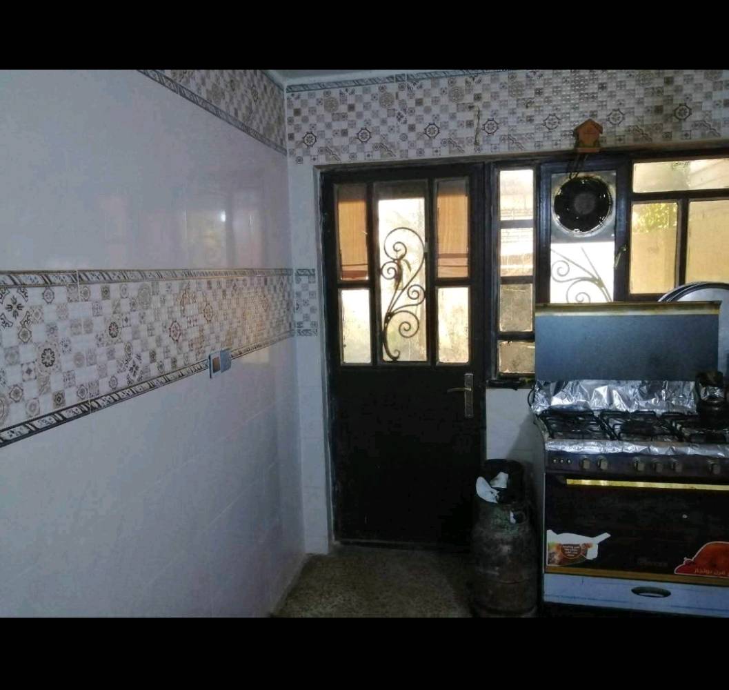🏡 للبيع بيت 300 م² – بغداد / الراشدية / منطقة الانتصار
📍 الموقع: بغداد – الراشدية – منطقة الانتصار
📐 المساحة: 300 متر مربع
📜 السند: طابو صرف
🏠 البناء: طابق واحد – سنة 2018
مواصفات البيت: ✅ غرفتا نوم
✅ غرفة استقبال
✅ مطبخ
✅ هول
✅ بيتونة
✅ كراج سيارة
✅ حديقة
💰 السعر: 155 مليون دينار
🔹 السعر قابل للتفاوض