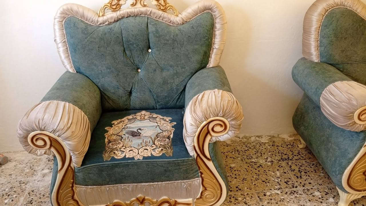 تخم للبيع ١٠ مقاعد وتاج برده طول اربع امتار السعر ٥٠٠ وبيه مجال بسيط


**إذا كنت صاحب هذا الإعلان وتريد حذفه لأي سبب، رجاءا أرسل رسالة إلى الدعم الفني**