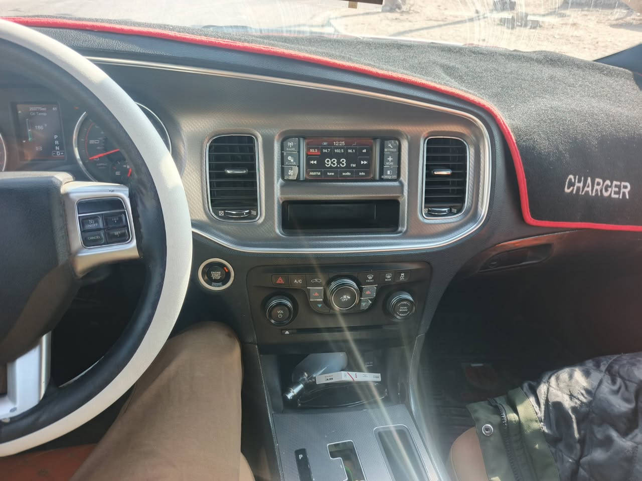 السلام عليكم سياره للبيع شايجر 2013 رقم سليمانيه تحويل وكاله سياره جاهزه سياره جديده سياره كفاله سياره جاهزه حداديه تخم تاير جير مكينه تبريد تدفيه حساسات جاهزه من اي شيء *********** العنوان بصره خور زبير
