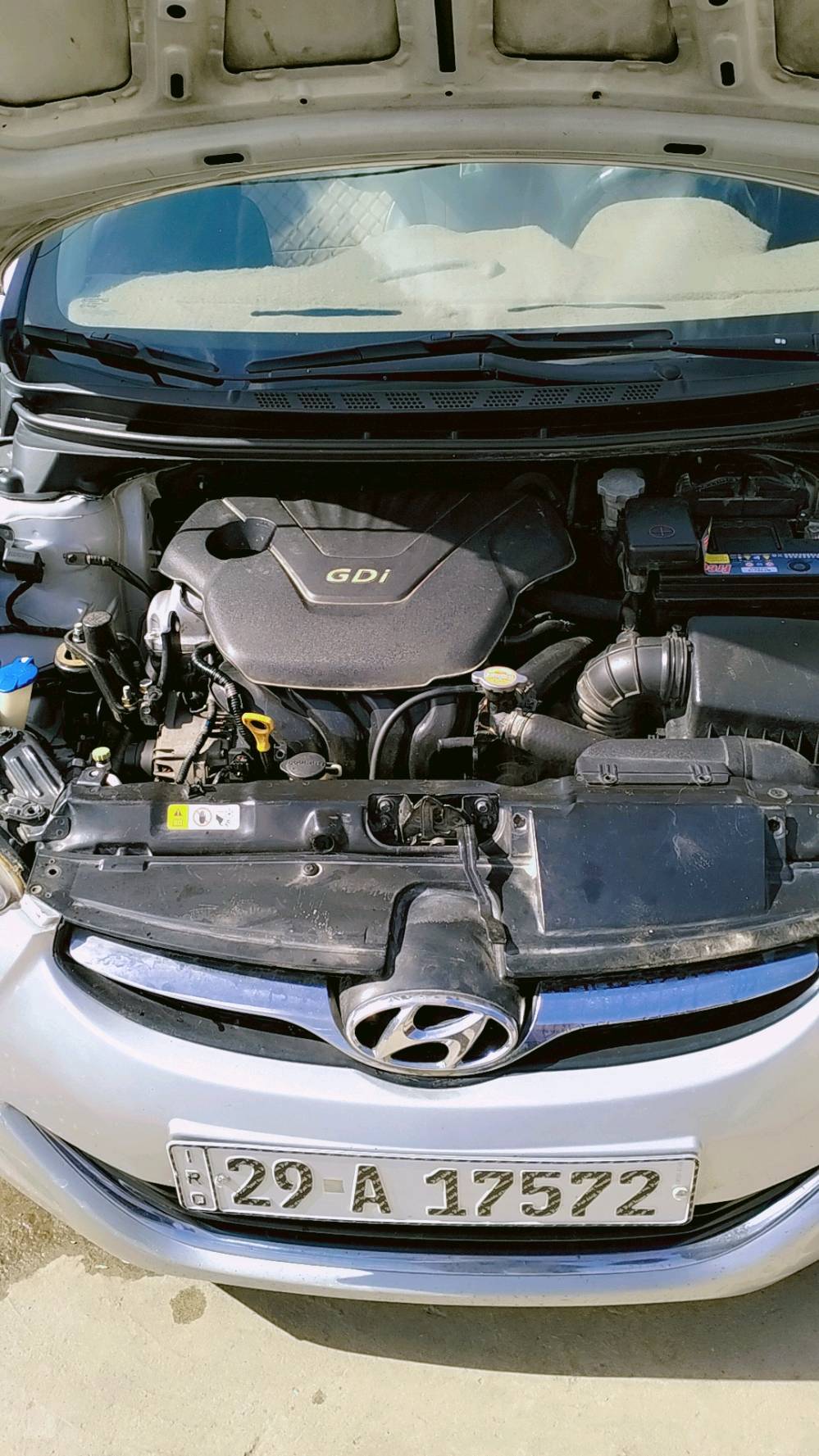 السلام عليكم النتره بيع موديل 2012 
نضام ايكو شفط مري اشاير بالمري حساس خلفي فول تحكم استيرن مكينة 1600 لا دوانس ولا تبخير ولا تنقيص كير مكينه تبريد تدفئه خير من الله صدر جديد تخم تاير باتري جديد سياره متعوب عليها وكله على ايدي لا صبغ ولا تبديل بس صبغ البنيد اثر اجراد ولباقي كله مكفول شكل سياره مثل البصوره وبعد احلى نصبه تخبل رقم واسط انكليزي مكاني حي الزورا بغداد 