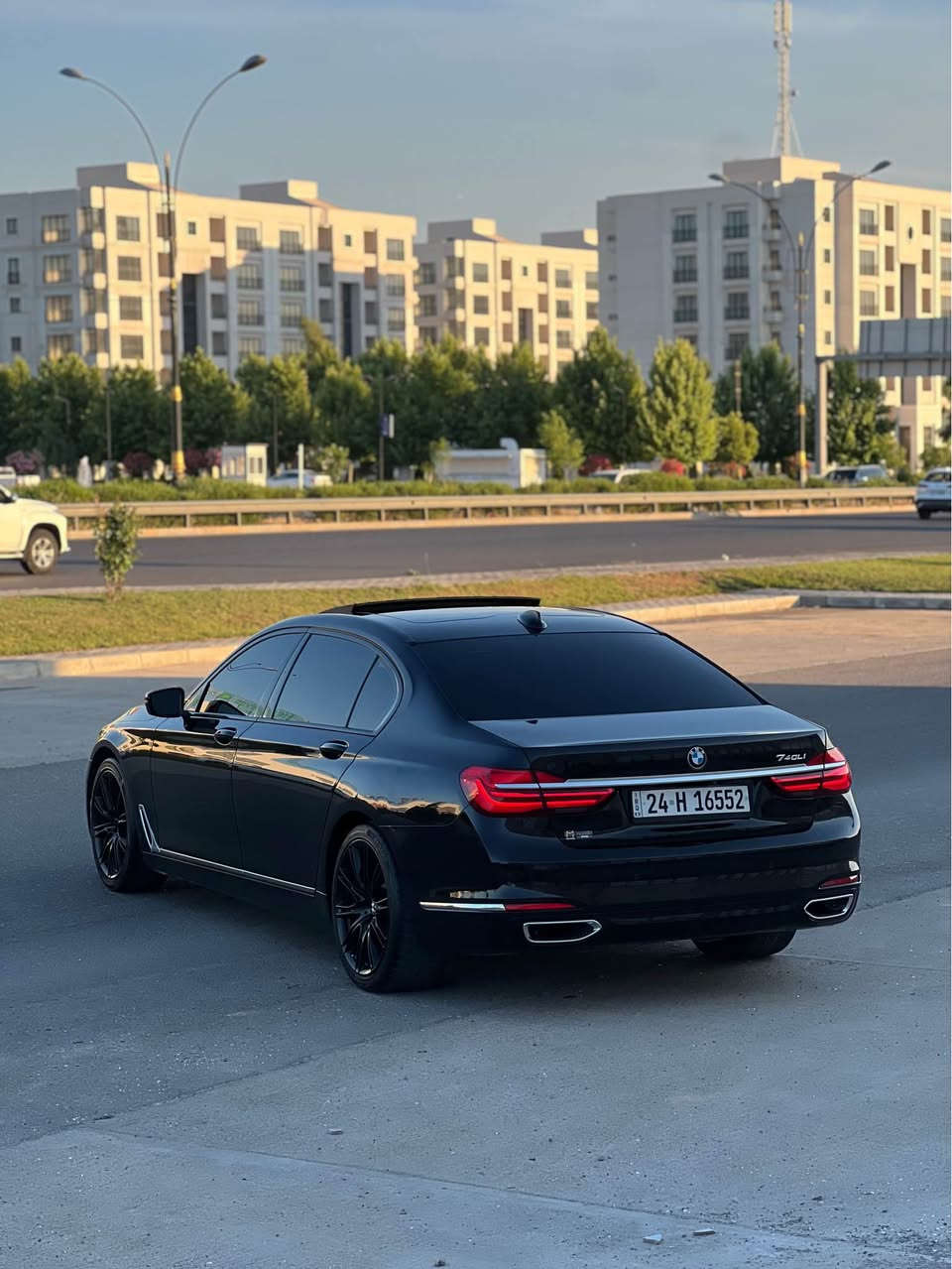 BMW 740Li
للبيع او مراوس 
ضمان امريكي
سنة ٢٠١٩
معرك V6 B58 مرغوب 
باب لارج 
فول فول مواصفات 
كير معرك بشرط دعامي لدعامي بشرط 
مكفول بدون صبغ بدون حادث شخط بشرط
سنويه جديد تعويل بشرط 
سعر جوه سوق ماكو بهاي سعر 278$💵مجال بصيط 
رقم او واتساب ***********
bmw 740Li
فرۆشتن و گۆڕینەوە 
زەمان ئەمریكی
مۆدیل ٢٠١٩ 
مەكینە 6 b58مەڕغوب 
دەركە گەورە 
فول مواسەفات 
گێڕ و مەكینە بەشەرت بئ سبوغ دەعامی لۆ دەعامی بەشەرت
سەنەوی نوێیە تعویل بەشەرت
سعر خوار ھەموو بازار 278$💵 مجال برایانە 
شوێن ھەولێر 
***********📞📞📞📞 أربيل, العراق
