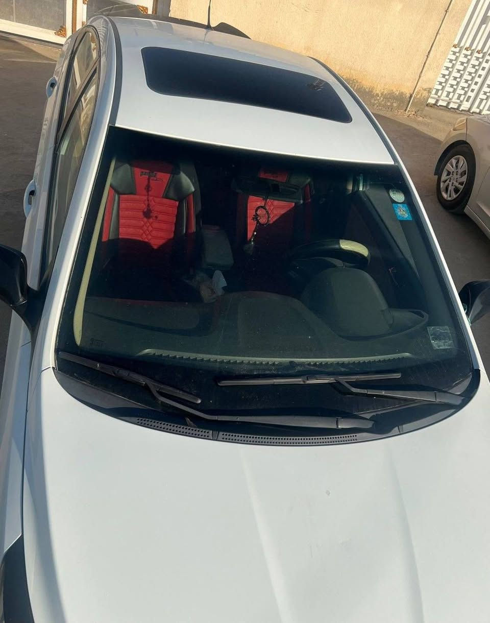 🚘 هيونداي أكسنت خليجي 2014 للبيع
✔️ محرك 1600
✔️ فل مواصفات
✔️ ماشية 99 ألف كم فقط
✔️ گير ومكينة مكفولات
✔️ مكفولة من الضربة والصبغ، عدا بارد بكد شبر بباب السايق والجاملغ الخلفي جهة السايق
✔️ رقم بغداد دولي مميز
✔️ السنوية جديدة وباسمي
✔️ حدادية جديدة
✔️ تخم تايرات جديد

سيارة نظيفة وجاهزة، ما تحتاج أي مصروف.
للاستفسار والمراسلة على الخاص.

*********** تواصل واتساب
