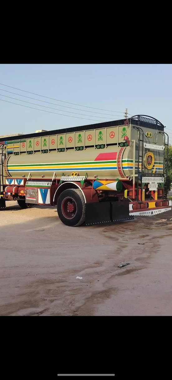 للبيع قجمه تك بلادي اصل 80 سياره جاهز
 
جديد مكينه كير ستندر
تيرات جدد
تانكي تفصال جديد
رقم نينوه انكليزي باسمي
مكان نجف
رجان مو شراي لايتصل
***********
***********
