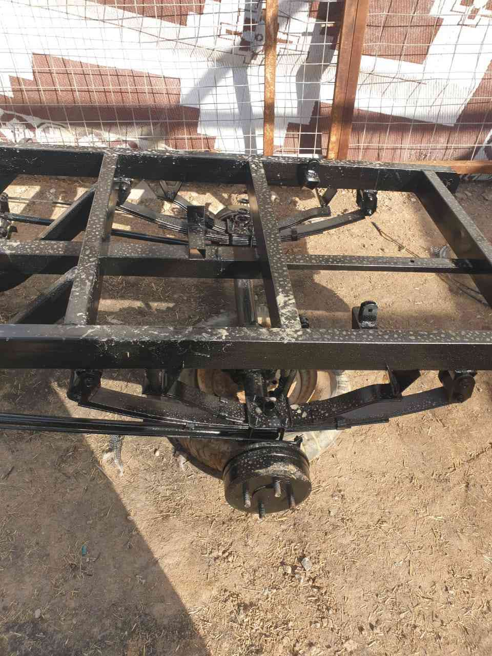 السلام عليكم شاصي للبيع مكفول من اي لحيم كلك رقم الهاتف ***********
