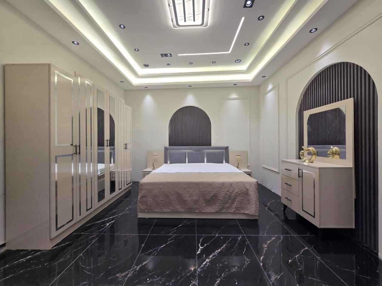 غرف نوم نحلة
5 قطع  عرض خاص بغداد, العراق


**إذا كنت صاحب هذا الإعلان وتريد حذفه لأي سبب، رجاءا أرسل رسالة إلى الدعم الفني**