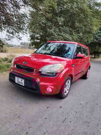 كيا صول موديل 2013 بيهه جاملغ خلفي وباب خلفيه صبغ محرك 1600 السعر 87 ب...