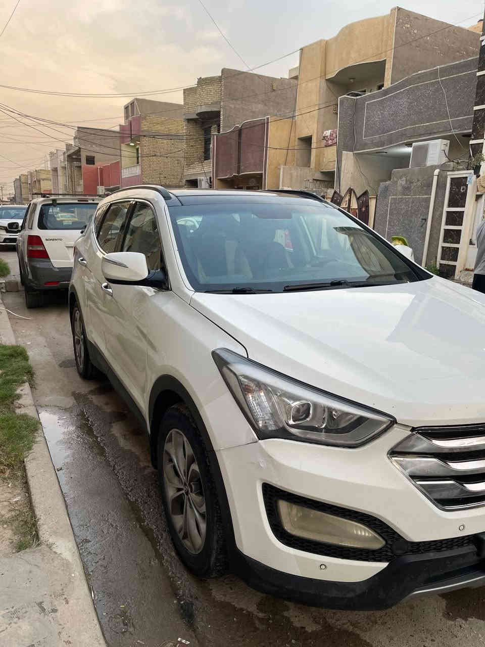 السلام عليكم للبيع سنتافي 2013 سياره فول للاخير مكينه كير حداديه بشرط السياره بسمي تحويل شوكت ميعجبك السونار مرفق مع الصور  السعر 145بيهه مجال بسيط للاستفسار
 مكان السياره بغداد الشعب ***********
