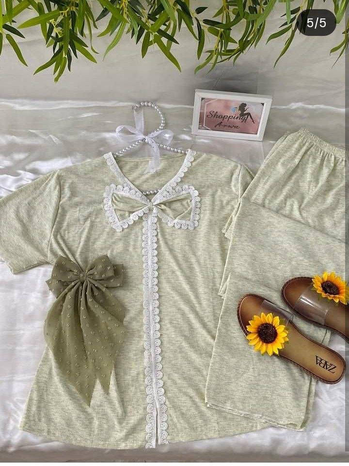 تراك فانيله قطنيه درجه اولى
القياسات XL. XXL 
5 الوان الدرزن 
ب122 الف
توصيل كافه المحافظات 5
اقل طلب نص درزن


**إذا كنت صاحب هذا الإعلان وتريد حذفه لأي سبب، رجاءا أرسل رسالة إلى الدعم الفني**