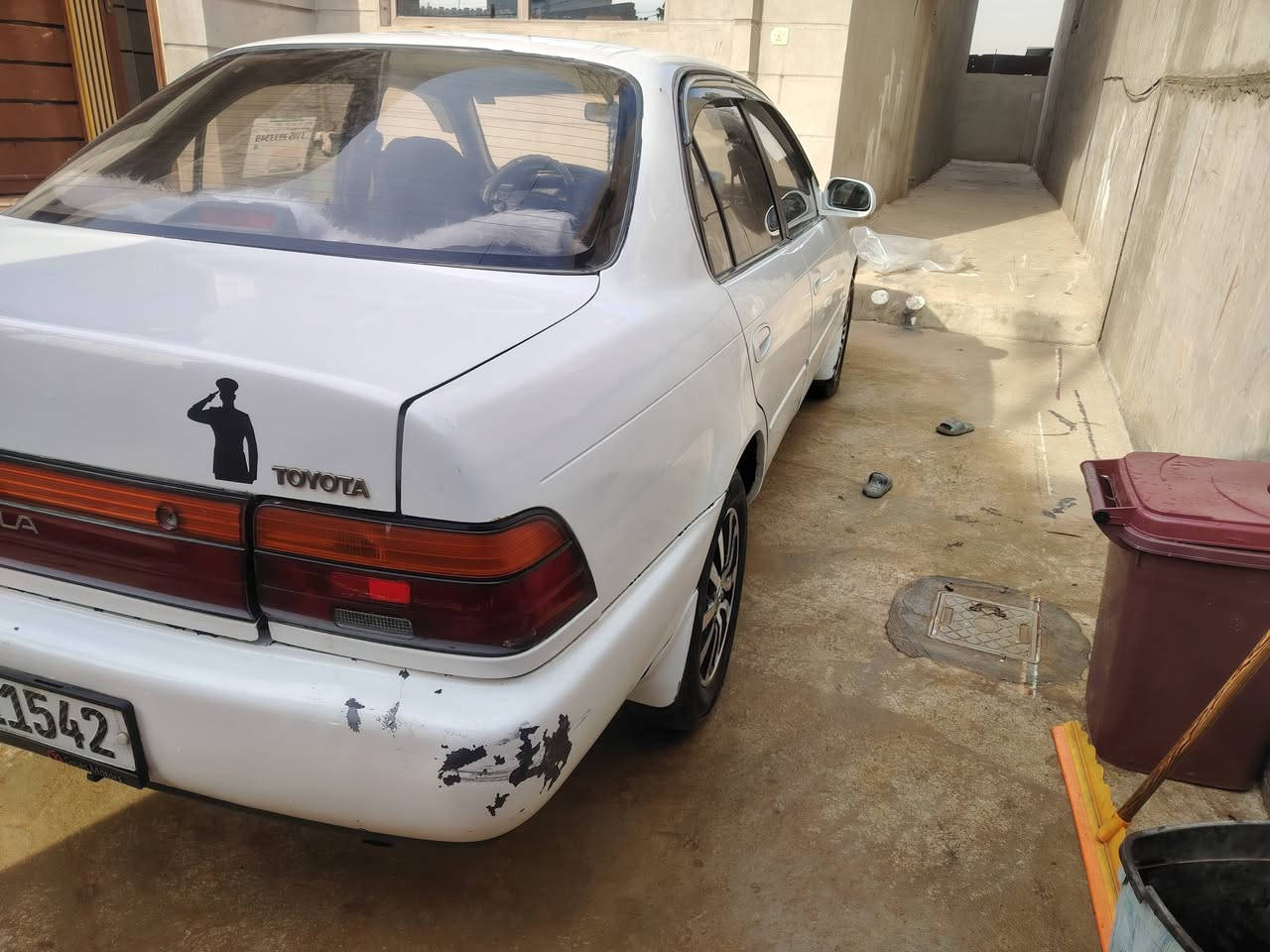 سلام عليكم ورحمة الله وبركاته سياره كورولا للبيع موديل 1991 نضيف حيل مل بيت سعره 60 بيها مجال قليل طيبين رقم ***********
