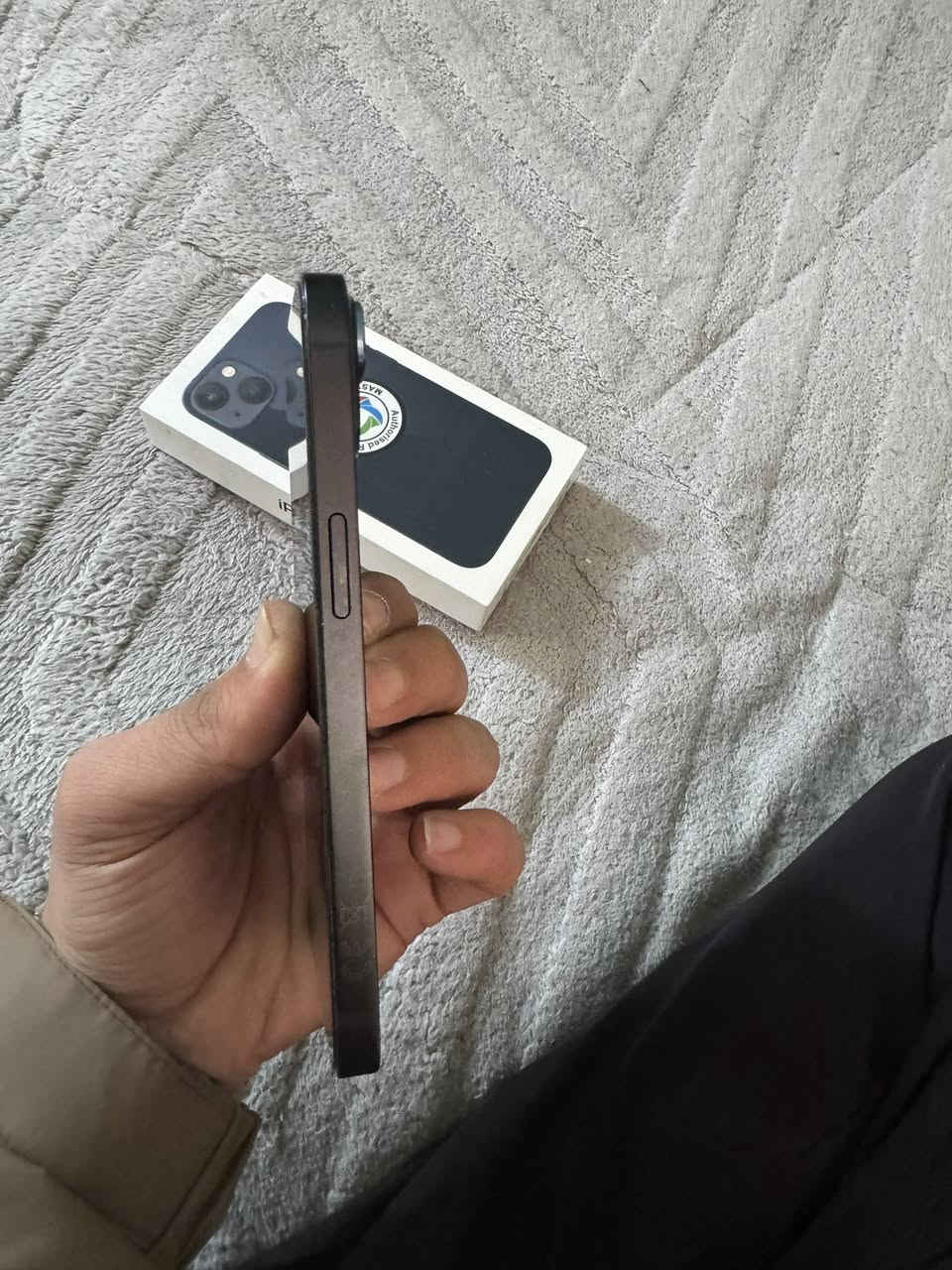 13عادي جهاز ما صار هواي من مشتري 128بطاريه 93جهاز نضيف بعده بلضمان شهر 4يخلص  نضافته 95‎%‎كامل ملحقات 
عنوان الأمين الثانيه سكينه (450) قفل
***********
