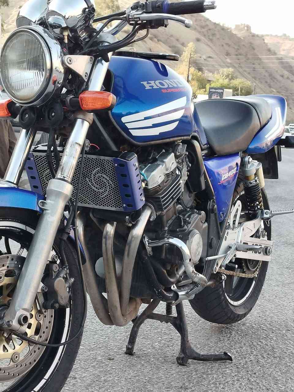 سى بى ٤٠٠بؤ فرؤشت به شرتى كيرو مكينه مه كينى كه پسه سحرى ١٥وره قو تؤزى مه عمله شوين دوكانى سيحى


**إذا كنت صاحب هذا الإعلان وتريد حذفه لأي سبب، رجاءا أرسل رسالة إلى الدعم الفني**