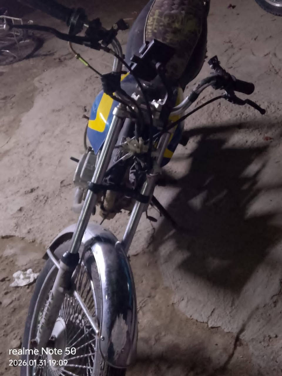 دراجه للبيع نامه دراجه مكفوله وشوفه كدام عينك  سعر عل رقم ***********
