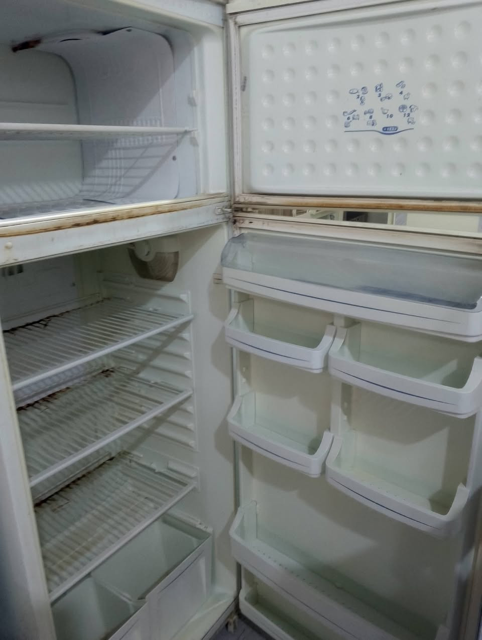 سلام عليكم غراض باله مكان فجر  حي جمعيه الحولي ***********
