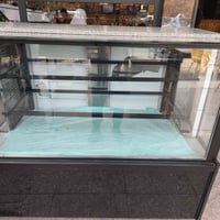 عارضة كيك • مترين • بغداد