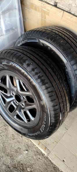 السلام عليكم
الي يحتاج سبير موجود سعره 100 قفل مال سيارتي سيل 05 ماشيه 3000 
اخذت ويل كب وبدلته مكاني الشعب 
***********
