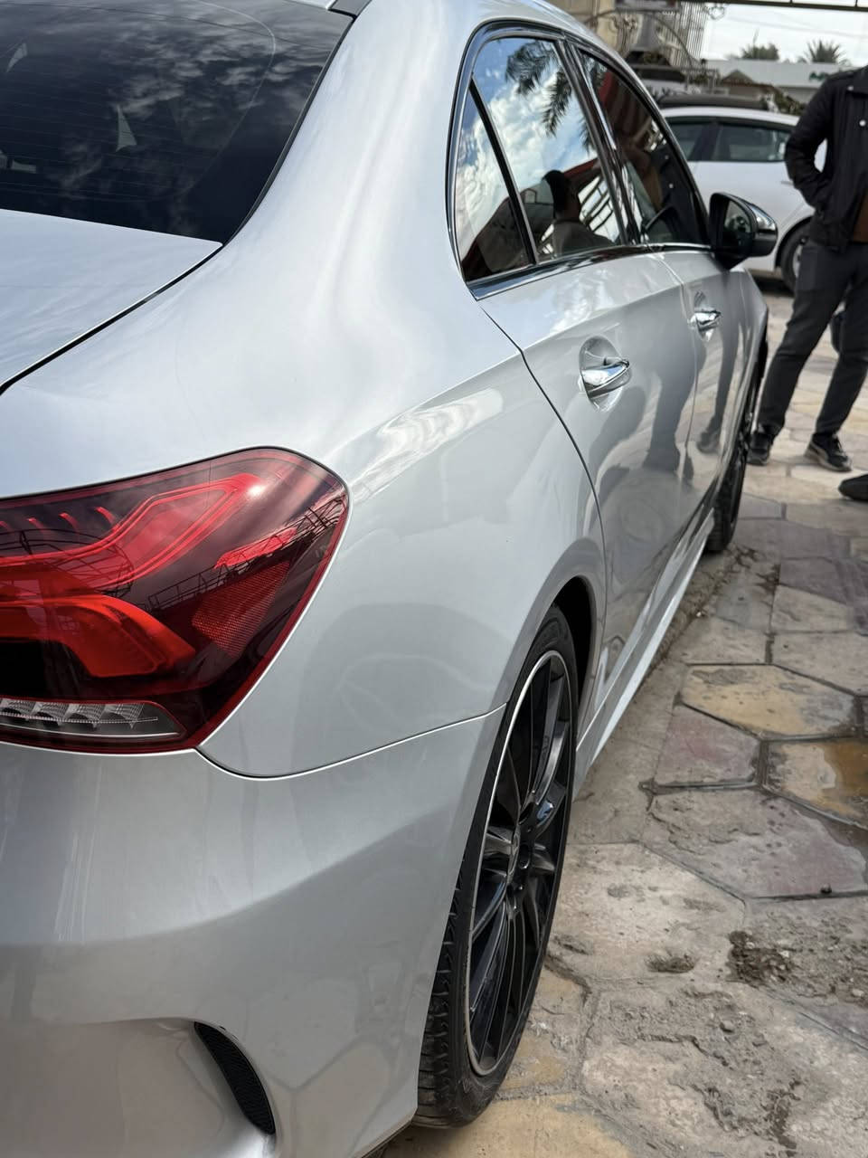 مرسيدس بنز A220
الموديل: 2022
عدد الاسطوانات: 4 سلندر اقتصادي درجه اولى نوع ناقل الحركة: اوتوماتيك
سعة المحرك: 2000 سي سي توربو اللون الخارجي: رصاصي 
ممشى ٤٧ الف كيلو فقط
السياره دخول كلين 
المواصفات:
رادر أمامي وخلفي
كاميرا 360
حساسات امام و خلف
النقطة العمياء
اوتو بارك
شاشة كبيرة لمس 
كاميرات خلفية وامامية
ابل كاربلاي
بلوتوث
مقاعد لونين جلد بلادي اللون المميز
دخول بدون مفتاح 
اربع بصمات البيبان 
زجاج كهربائي
نظام إنذار
نظام ملاحة
مثبت سرعة
مانع الانزلاق
هاند بريك الكتروني
تحكم بالنظام الصوتي في عجلة القيادة تحكم بالمرايا الجانبية
نظام حاقن الوقود
إضاءة تلقائية
اطارات جديده ٢٠٢٥
إضاءة داخليه متعددة الوان 64 لون
LED أضوية
حساس ضغط الإطارات
فتحة سقف بانوراما
كاميرا خلفية
,SPORT, ECO, Trip :وضعيات القيادة
Lounge, Standard
السعر :بالخاص
التواصل :***********
