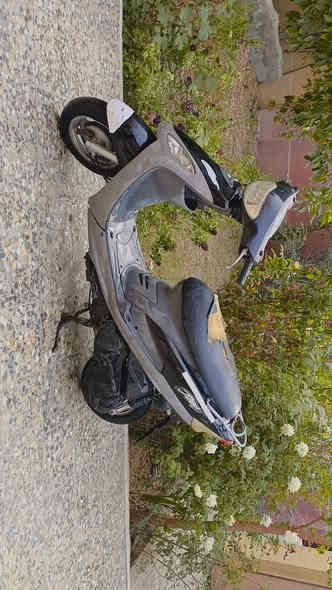 للبيع دراجه ماكس منغولي الدراجه نضيفه مكينه ناعمه كهربائيات شغاله كلهن دراجه بوشه ال بلاديه 49 دراجه تتحمل المسافات البعيده  السعر 550وبيه مجال مكاني الحسينية الكنطره البيضة للتواصل ***********
