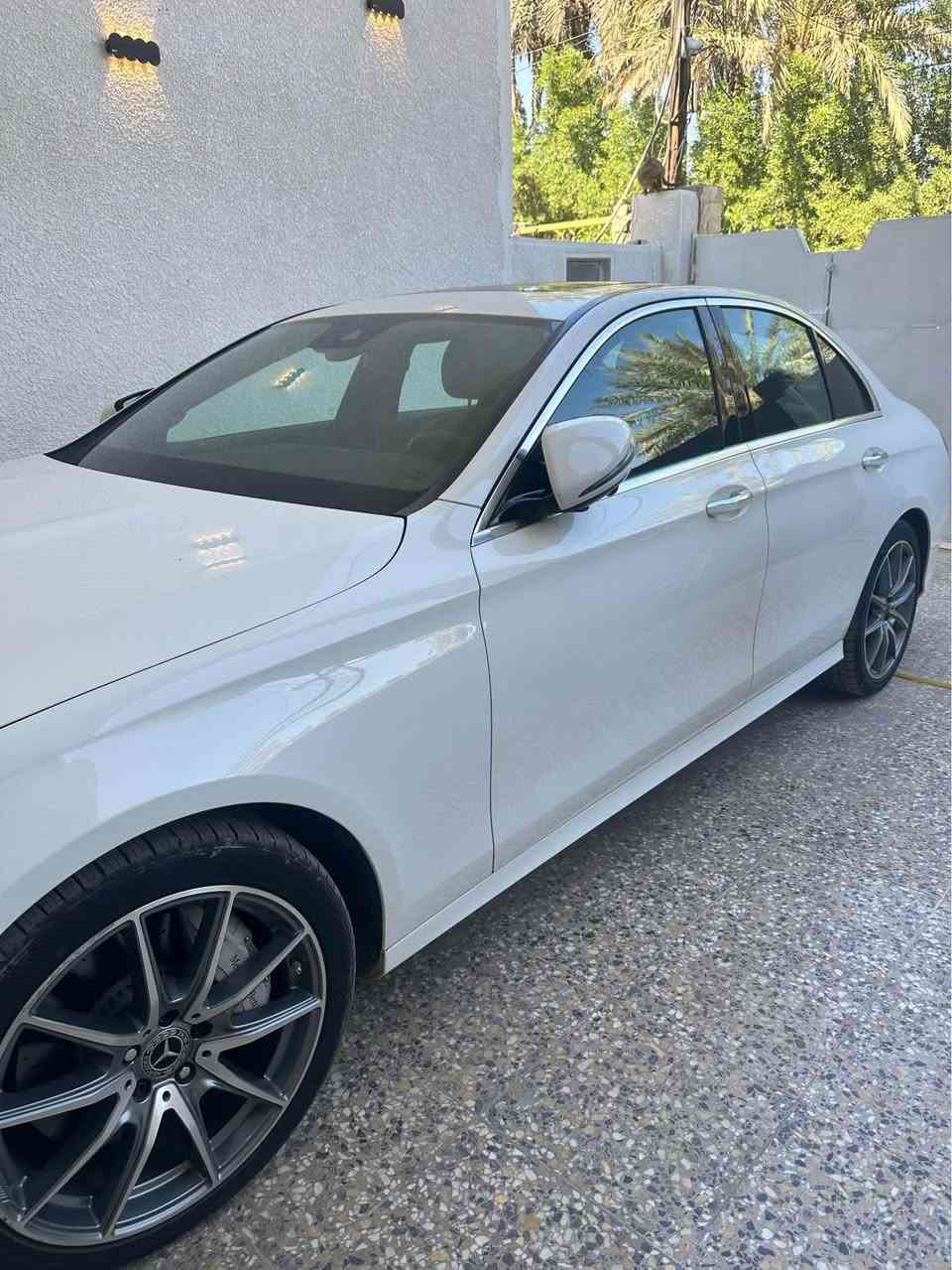 مارسيدس E350 
AMG
2023
وارد امريكي بدون صبغ ايرباق طارة فقط وراجع سستم
فول مواصفات فتحة عدسة متحركة جلد عداد دجتال متغير تويترات متحركة دكتات التبريد AMG
ماشيه 82 الف كليو 
بيع او مراوس بتاهو حديث 

0783 833 3774 بغداد, العراق
