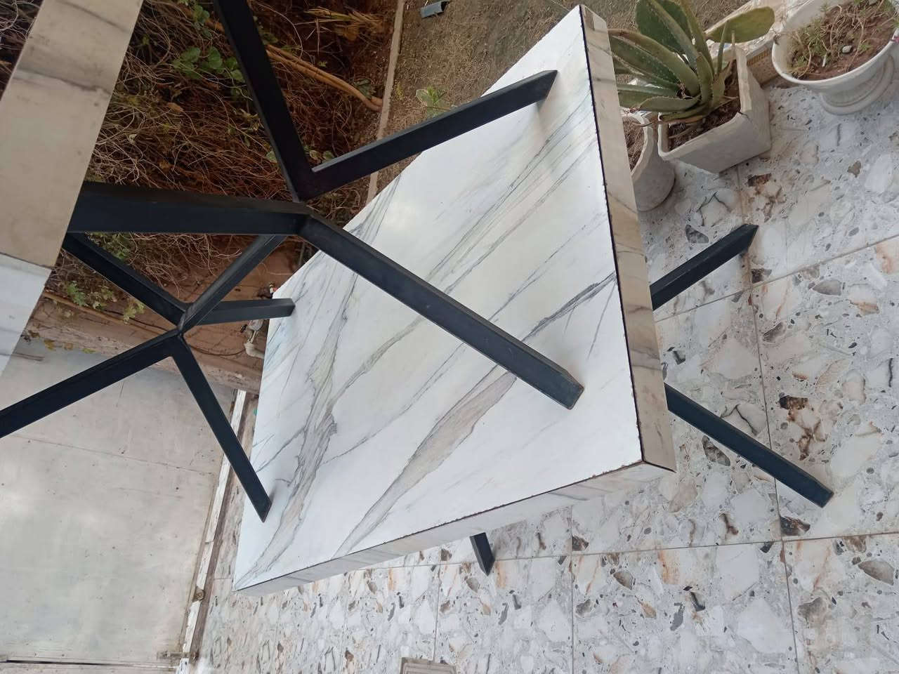 ميز طعام تفصال عدد 2 سعر الواحد 40 مابيهن اي عيب ***********
***********
