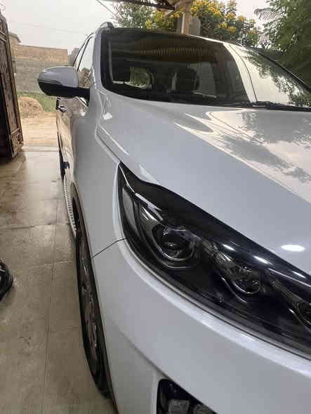 سلام عليكم سياره سورنتو 2020 
فئه GT LIN 
‏كير 8 نمر 
تبريد 3 قطع 
ماشيه 55km 
للستفسار ‭0773 207 4483‬
