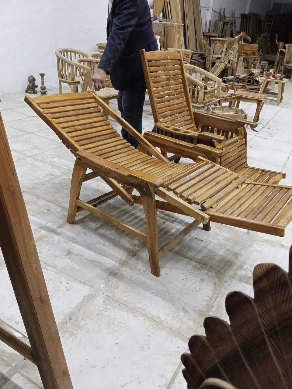 الكرسي متحرك سرير خشب الصاج الطبيعي اندونيسي لجلسات الداخلية والخارجية  يتحمل اوزان لطلب والاستفسار واتساب *********** مفرد وجمله
الموقع النجف الاشرف حي السلام شارع العين مقابل اسواق فد لحظة
#اثاث #طبلات #جاتي #تحفيات #واحد_عراق
#كرسي #كراسي
