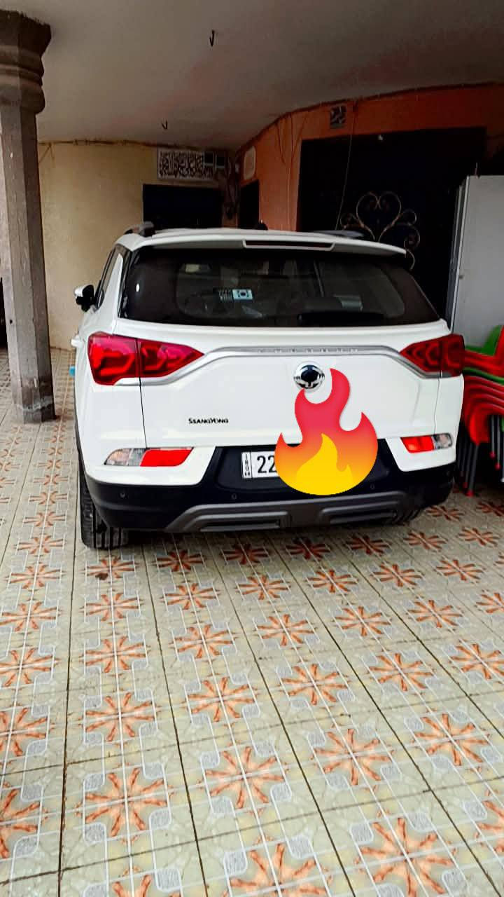 كوراندو موديل 24 فول مواصفات واحد عليه واحد سياره باسمي تحويل ثاني يوم ***********
