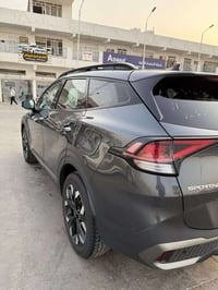 كيا سبورتج اكس لاين موديل٢٠٢٣    عداد المسافه 84 الف كيلو   فول مواصفا...