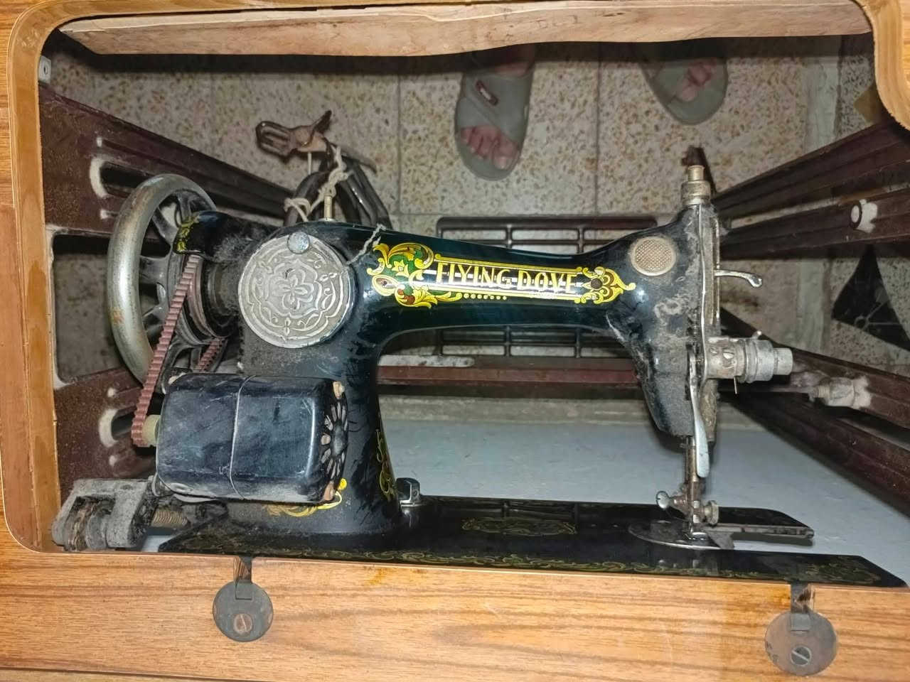 مكينه خياطه فراشه حمامه فلاندوف  اصليه قديمه عمرها 60 سنه مع الميز شرط شغاله وشرط الفحص سعرها 125


**إذا كنت صاحب هذا الإعلان وتريد حذفه لأي سبب، رجاءا أرسل رسالة إلى الدعم الفني**