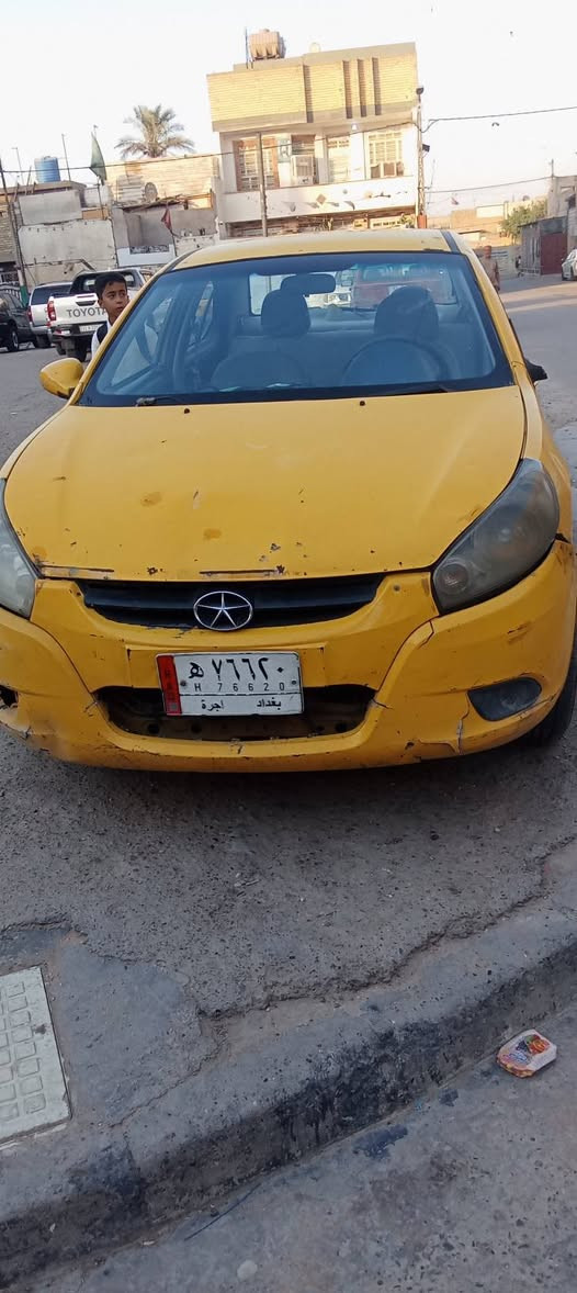 للبيع سياره صيني مكينه وكير كورله السعر 15ورقه مكاني بغداد ***********
