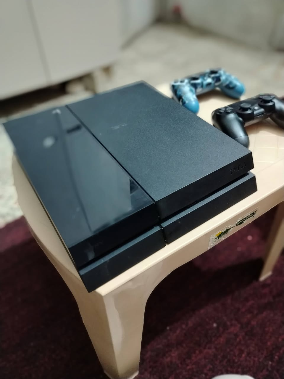 عليكم من رخصت مدير الكروب المحترم بلي 4 فات مهكر مكفول كفاله عام من الفتح ولصيانه سعر الجهاز 190 وبي مجال مكاني بغداد الحريه  رقم ***********
