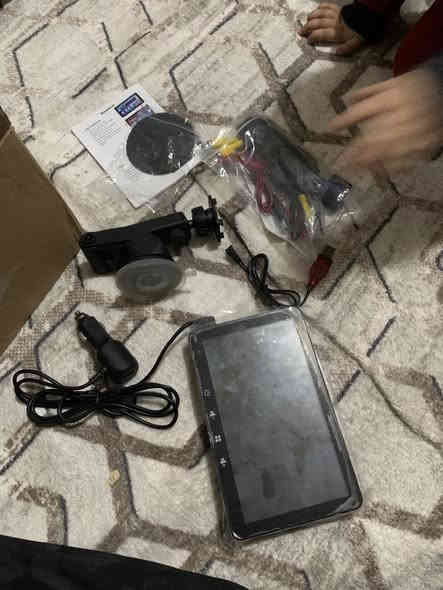 سلام عليكم شاشة يرهم لكول سيارات اشتغل من مكان جداحة غير مستعمل جديد كامرة بك كلة غراض موجود ويا سعر ٣٥ الف 
مكاني كركوك 
*********** واتساب
