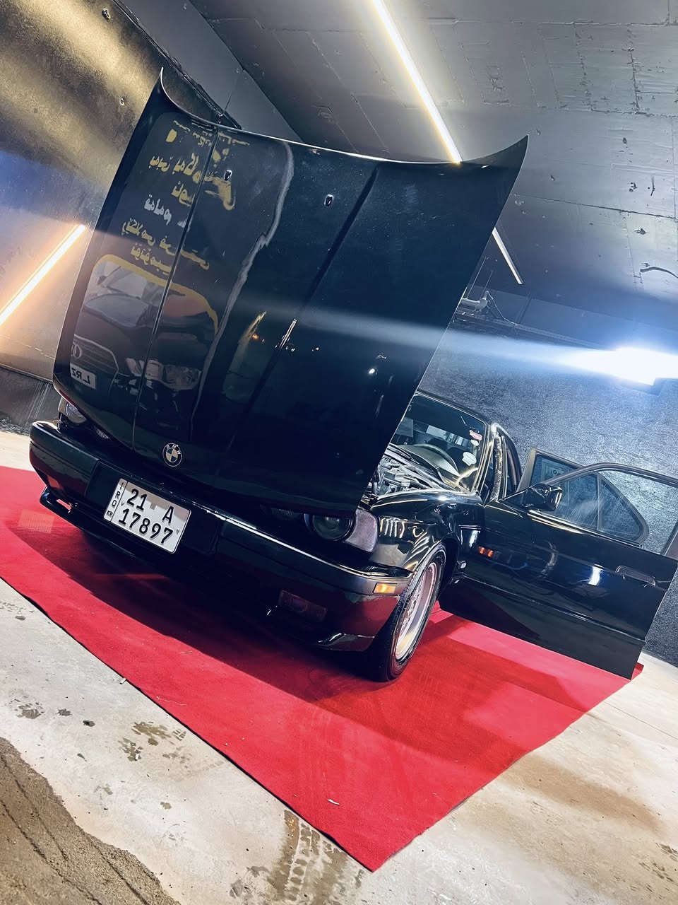 بۆ فڕۆشتن
بزوێنەری /M50B25
حەجم: 2.5 لیتر (2494cc)
ABS ✅
ڕەنگی ڕەش مۆدیل ١٩٩٣ بیلاد گێر عادی  525i🇩🇪
تەبرید سارد و گەرم لەسەر سویچ  هیچ كێشەی نیە
بێ سڵاید  دوو جام كارەبا  ناوێكی جوانی تیایە 
ویلی مشەبەك تایەكانی %65  پاكە پێش باریك 
لایت زەرب و ناو ڕەش كارەبایی هەمووی ئیش ئەكا
گێر مەكینە ئەكسل بە شەرت سەرفی نیە دوكەڵی نیە 
ڕەقەم سلێمانی  تازە سەنەوی تا ٢٠٢٨ تازەیە بەشەرتی 
تەحویل موس بڕاوە سێرڤسی گشتی كراوە دەعامی بۆ دەعامی 
قرچێكی چەمەلەغی لای سایەقی هەیە  موشتەریت لە خزمەتام
نرخی ٦٥$ مەعامەلە ناونیشان سلێمانی  
***********
