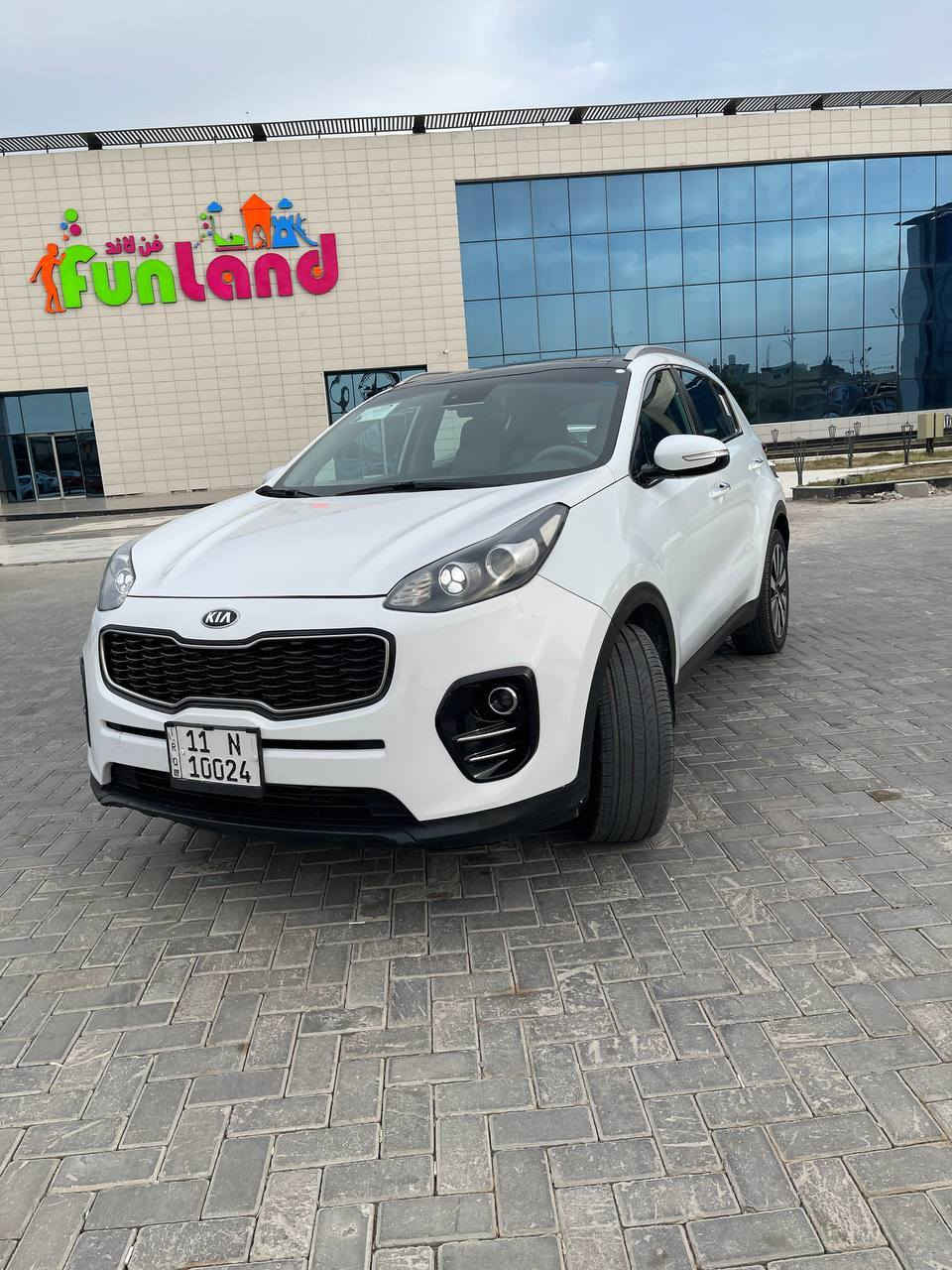 السلام عليكم ورحمه الله
💢 كيا سبورتج موديل2016 شكل 18 .

 .باسمي تحويل مباشر 

🔹الموصفات . 

     خليجي.  شركة دولية

بصمة.     بنورامااا 

🔹حساس امامي  خلفي 

🔹كامره خلفيه 

🔹️ حساسات ٣٦٠ 

🔹️ امراية شفط

🔹️امراية وسطية اتو دم  

🔹️ بك لايت لد 

🔹️مكينة 2000 دوش

🔹️بصمة أبواب 

🔹️ترحيب 

🔹️رادرات 

🔹️قطعتين تبريد 

🔹️بجم (لايت) لدد نهاري

🔹️تحكمات ستيرن جهتين 

🔹️ويل كب

🔹️مانع انزلاق 

  ... ماشية 197 الف 

السعرر 157 $ وبيهاا مجالل 

💢 السياره بيهه صبغ فقط بنيد بدونن دواخل 💢  

العنوان كربلاء سيف سعد 

***********
