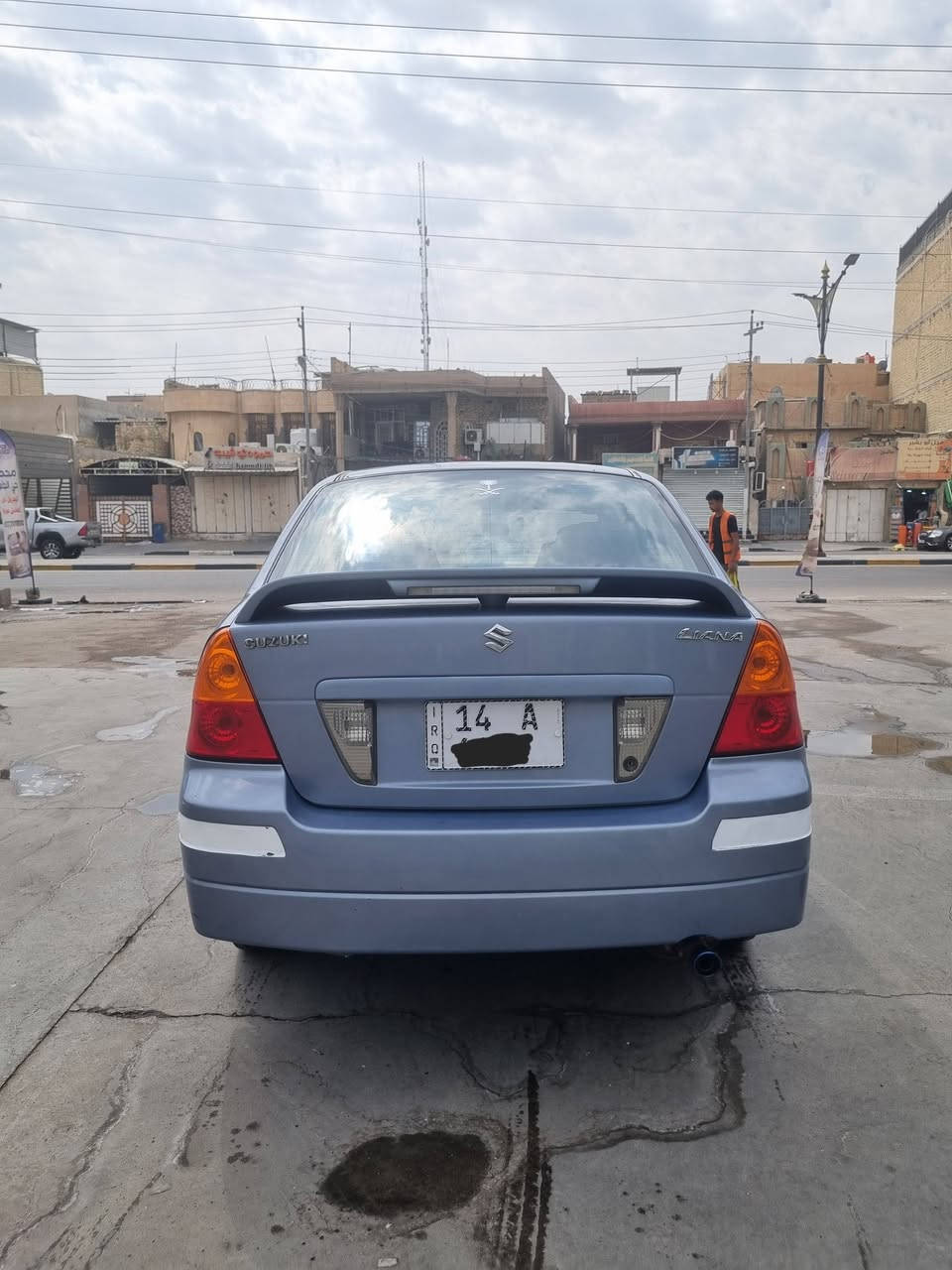 للبيع سازوكي ليانا 2006 رقم بصره بأسمي
محرك 2000 
السياره نظيفه واقتصاديه مال جناي 
ما بيها لا ضربه ولا صبغ 
كير ومكينه جاهزات
تبريد ما يشتغل
سلف و باتري و قايش و باور ودسكات كله جديد
سستم صوت  و شاشه جدد
حداديه 90%
السعر 62
مكان السيارة البصرة - الزبير
للتواصل ***********
