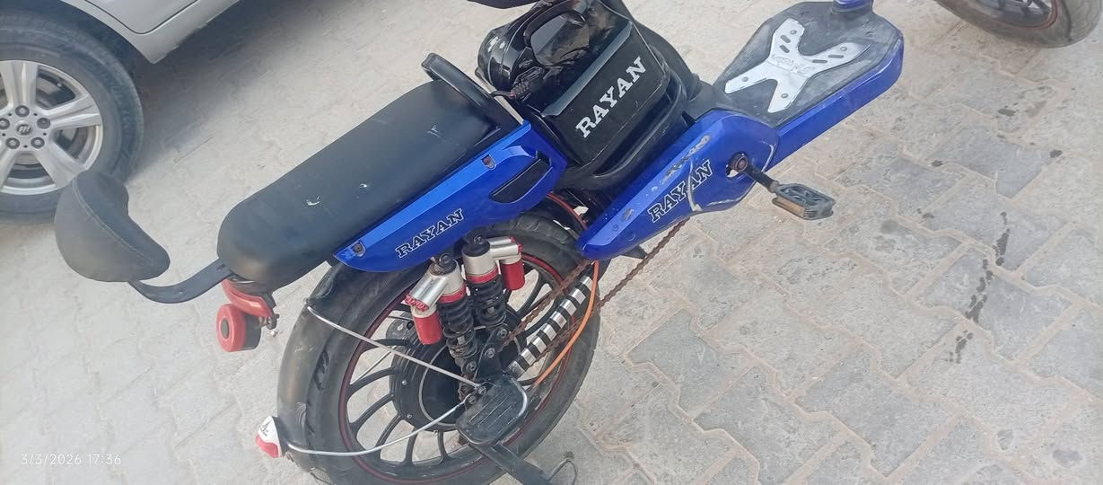 يا الله 
دراجه شحن RAYAN 👍

1-سرعه من55/60🏍

2-بطاريات نضافه 75%✨

3-الدراجه ببها بلوتوث 🔊

4-بصمه عن بعد +سويج 😎

5-مبدل عقل R8❤️‍🔥

6-شاشه تحدد العطل 👀

7-غراص(سله. بايدان. مرايات)  🧿

مكاني نجف رقم ***********
 بي واتساب السعر خيالي 160 قفل 
امانه الدراجه تسوه اكثر الله شاهد بس كسرت بسعرها لان مستعجل ع بيعتها ورحم والديكم♥
