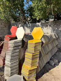 ستيكر سداسي • ٨٥٠ قطعة • تقاطع الوركاء