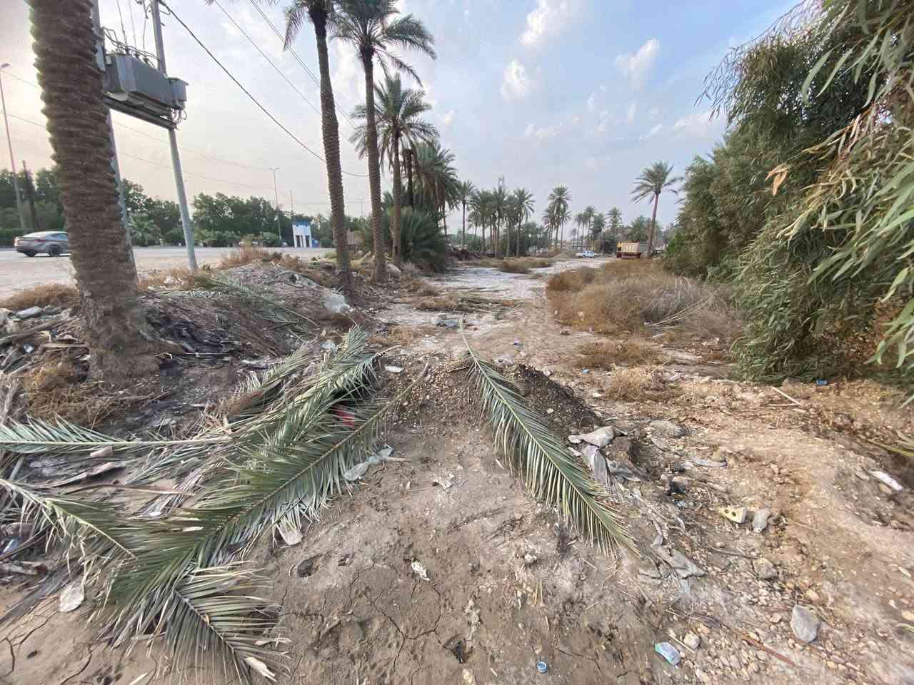 سلام عليكم قطعه 400 متر تجاريه ماء كهرباء طابو زراعي سند 25 تحويل مباشر ***********
