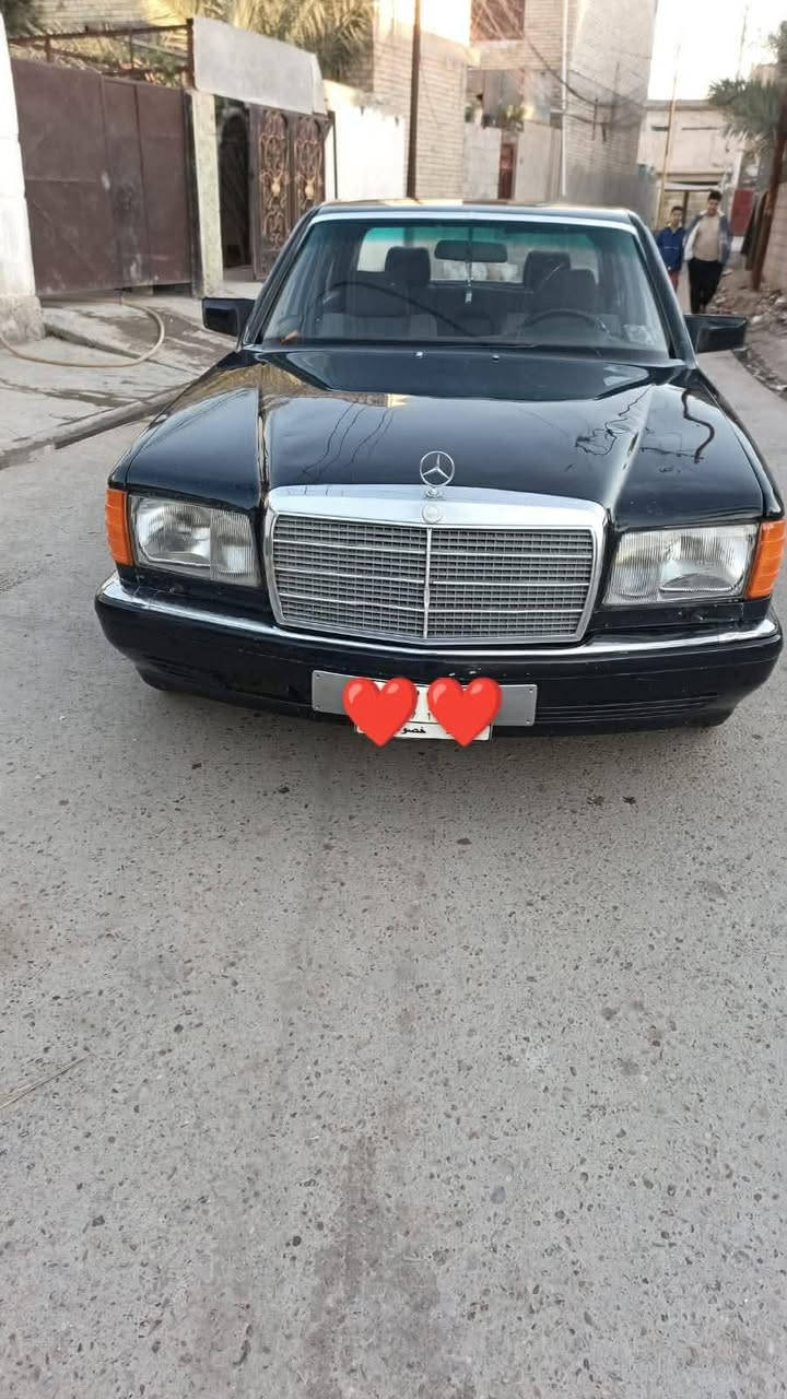 مارسيدس رأسي باب طويل موديل 85 لون حبري محرك ففتي 3000 رقم بغداد بأسمي السعر 60 وبيها مجال للأستفسار الاتصال على الرقم ***********
