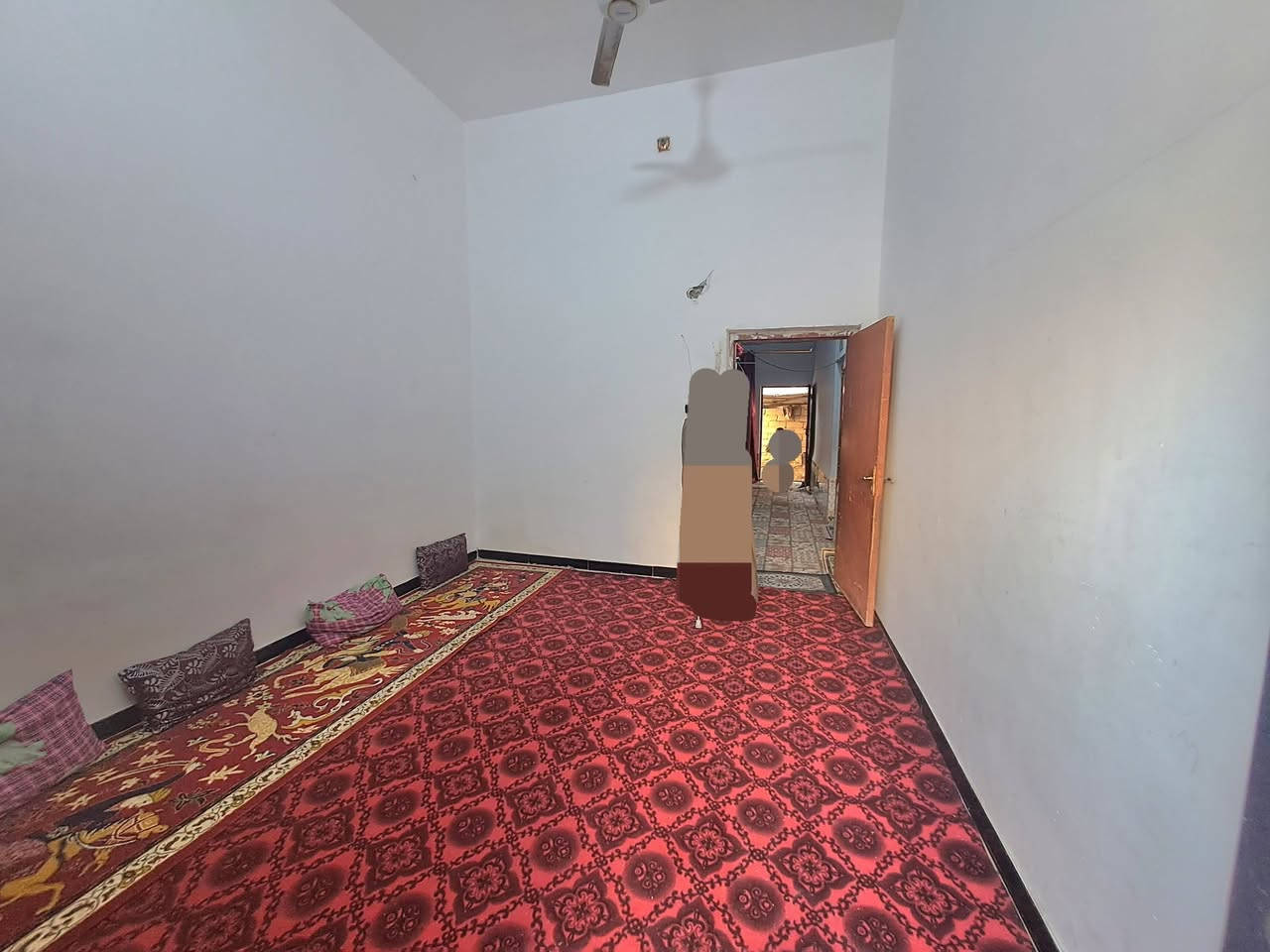 بيت ٢٣٠متر زراعي السعر ٧٥ وبي مجال
بداية شارع حجي كشكول باول فرع صبابه مكان جدا قريب يحتوي غرفتين صاله مطبخ هول صحيات ترك 
واتساب ***********
