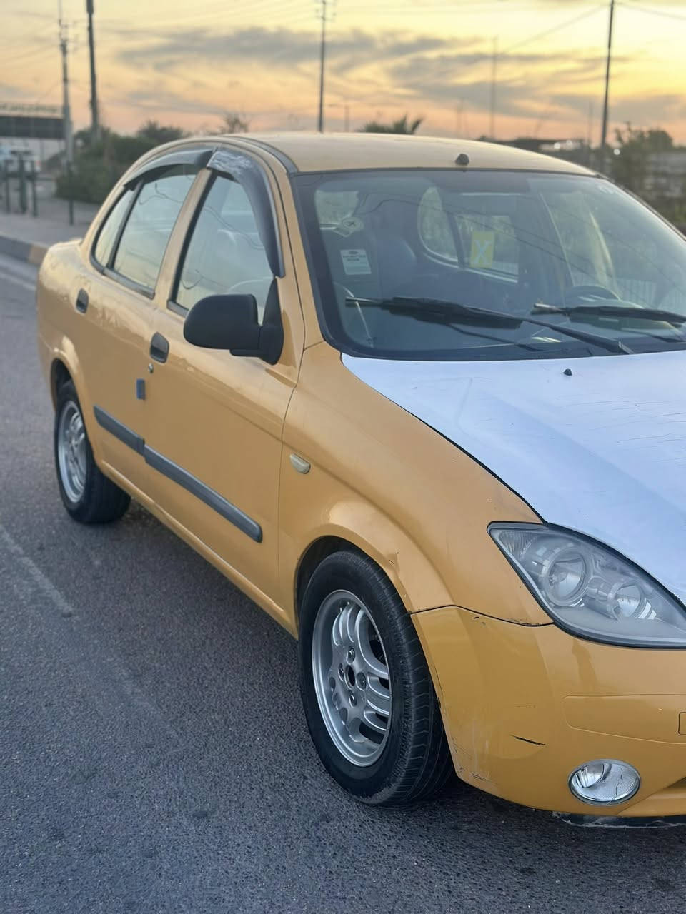 سلام عليكم 
طيبه 2015جاهزه  من كلشي 
كير مكينه حداديه مصفره هيئه وغرامات 
رقم بغداد انكليزي مداور ثاني يوم
عنوان كربلاء 
السعر 38
***********
